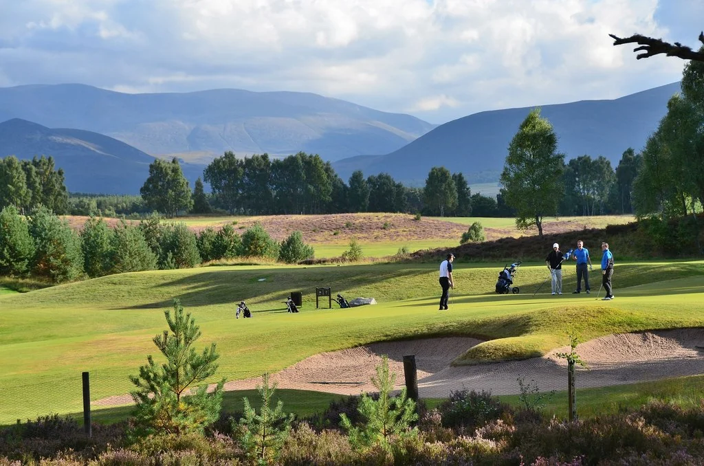 Golf among the pinewoods and mountains at Aviemore